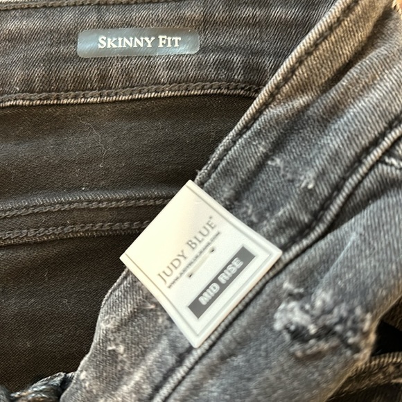 Judy Blue Destroyed Buffalo plaid patch skinny jeans-new - Picture 10 of 13